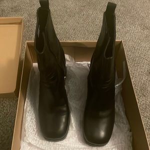 Steve Madden boots black size 9.5